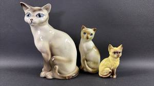 lot 103 image: Ceramic Siamese Cat Figurine Trio Largest is 6 inches tall