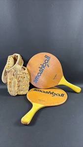 lot 120 image: Smashball Paddle Set with Vintage Baseball Glove