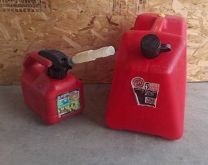lot 160 image: Red Plastic Gas Cans with Spouts