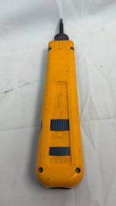 lot 132 image: Fluke Networks D914 Impact Punch Down Tool Set