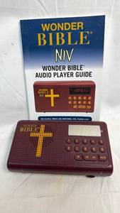 lot 138 image: Wonder Bible NIV Audio Player with Guide Manual