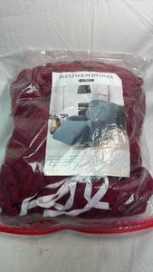 lot 141 image: Recliner Slipcover Set in Burgundy