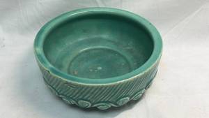 lot 213 image: McCoy Pottery Green Glazed Decorative Bowl with Raised Pattern