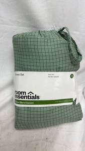 lot 257 image: Room Essentials Cotton Blend Sateen Sheet Set