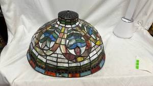 lot 273 image: Stained Glass Lampshade