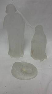 lot 36 image: Frosted Glass Nativity Figurines - Joseph, Mary & Jesus
