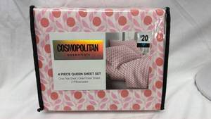 lot 52 image: Cosmopolitan Essentials 4 Piece Queen Sheet Set Pink Floral Pattern
