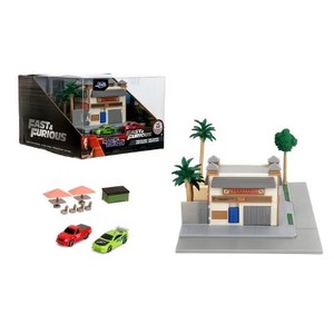 lot 750 image: Universal Fast & Furious Nanoscene Torettos Vehicle Playset