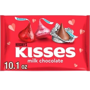 lot 822 image: TWO Pack Hersheys Kisses Valentines Day Milk Chocolate Candy - 10.1oz