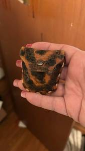 lot 50626 image: Handcrafted Leather Coin Purse with Decorative Pattern