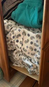 lot 50629 image: Mixed Clothing Bundle Lot