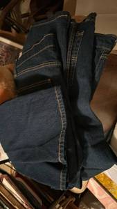 lot 50664 image: Levi Strauss 505 Mens Jeans Size 38x30 several pairs