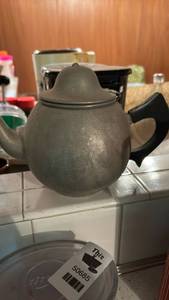 lot 50686 image: Cast Iron Tea Kettle with Bakelite Handle