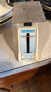 lot 50691 image: Weight Watchers Official Kitchen Scale