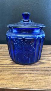 lot 50722 image: Cobalt Blue Glass Candy Jar with Lid
