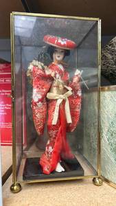 lot 50741 image: Japanese Geisha Doll in Glass Display Case