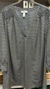lot 60465 image: Dressbarn Womens Geometric Print Long Sleeve Blouse