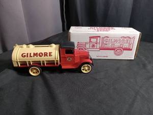lot 5910 image: Gilmore No. 1 Die Cast Tanker Truck with Original Box