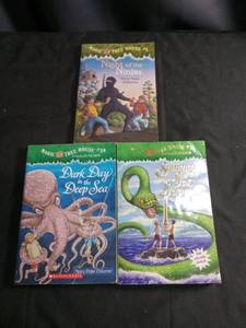 lot 5760 image: Magic Tree House Childrens Book Collection by Mary Pope Osborne