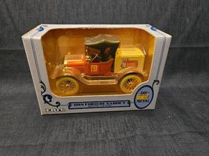 lot 50268 image: ERTL 1918 Ford Runabout Delivery Car Bank Die-Cast Metal