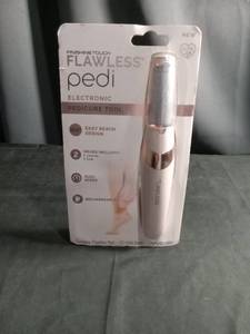 lot 5785 image: Finishing Touch Flawless Pedi Electronic Pedicure Tool