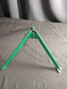 lot 5798 image: Green Metal Folding Stand