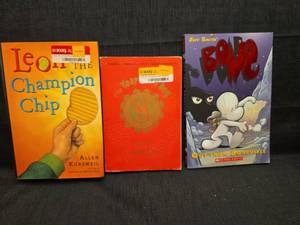 lot 50177 image: Childrens Book Collection - Leon the Champion Chip, Year of the Dog, Bone Out from Boneville