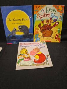 lot 50188 image: Childrens Picture Book Bundle - 3 Classic Stories Collection