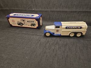 lot 50212 image: 1930 Diamond T Champlin Petroleum Fuel Tanker Truck Die Cast Model