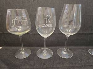 lot 50241 image: Winery Logo Wine Glasses Set