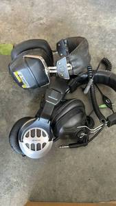 lot 802 image: Aviation Pilot Headset Communications Set