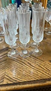 lot 859 image: Crystal Champagne Flute Set of 12