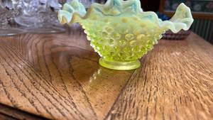 lot 869 image: Yellow Hobnail Glass Ruffled Edge Bowl
