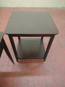 lot 59895 image: Hooker Furniture Wooden Contemporary Side Table