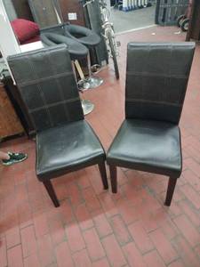lot 59900 image: Set of 2 Black Faux Leather Dining Chairs