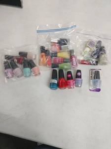 lot 60640 image: Lot of Nail Polish