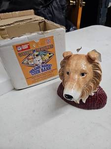 lot 60686 image: Texas A&m Aggies Reveille Ceramic Mascot Coin Bank Large Lot