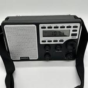lot 60692 image: RadioShack High Performance AMFMWX Radio