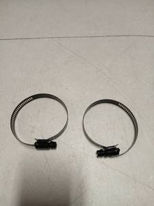 lot 27926 image: ISPINNER 2pcs 2.5 Inch Stainless Steel Adjustable 40-64mm Size Range Worm Gear Hose Clamp, Fuel Line Clamp for Plumbing, Automotive and Mechanical Application (Black) - Retail $6