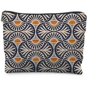 lot 42984 image: RYYCDOI Boho Makeup Bag Gifts for Women, Sunset Leaf Aesthetic Makeup Pouch - Retail $10