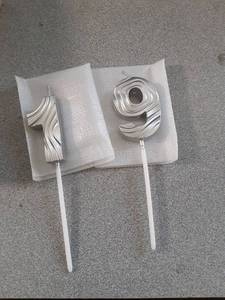 lot 70 image: iNINGER Number Candles,Number 19 Birthday Silver Candle,Silver 19th Happy Birthday Candle,Happy Birthday Cake Topper Decoration for Birthday Party Wedding Anniversary Celebration Supplies - Retail $1,961