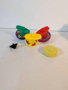 lot 16 image: Colorful Spinning Top Set with Gyroscope