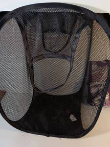 lot 24 image: Foldable Laundry basket and bag