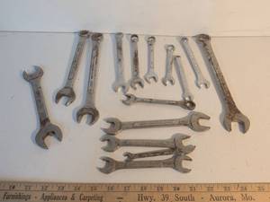 lot 37 image: Mixed Wrench Set - Combination and Open End Wrenches
