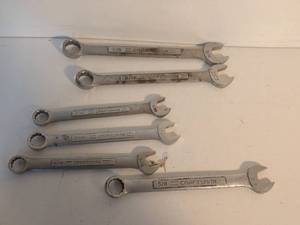 lot 39 image: Craftsman Combination Wrench Set