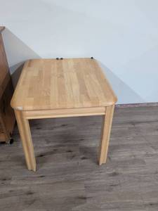 lot 42 image: Wood Butcher Block Table