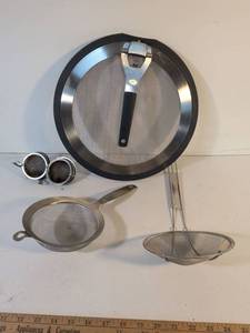 lot 89 image: Stainless Steel Kitchen Strainer and Sieve Set