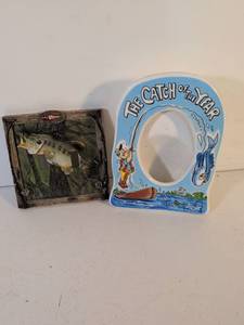 lot 114 image: Russ Berrie Catch of the Year Fishing Themed Bathroom Set with Light Switch Cover
