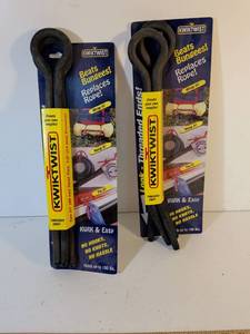 lot 128 image: KwikTwist Bungee Cord Alternative Tie Down Straps Set