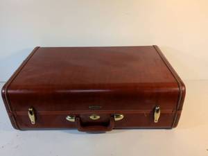 lot 162 image: Samsonite Luggage Suitcase Style 4321 Shwayder Bros Denver Colorado